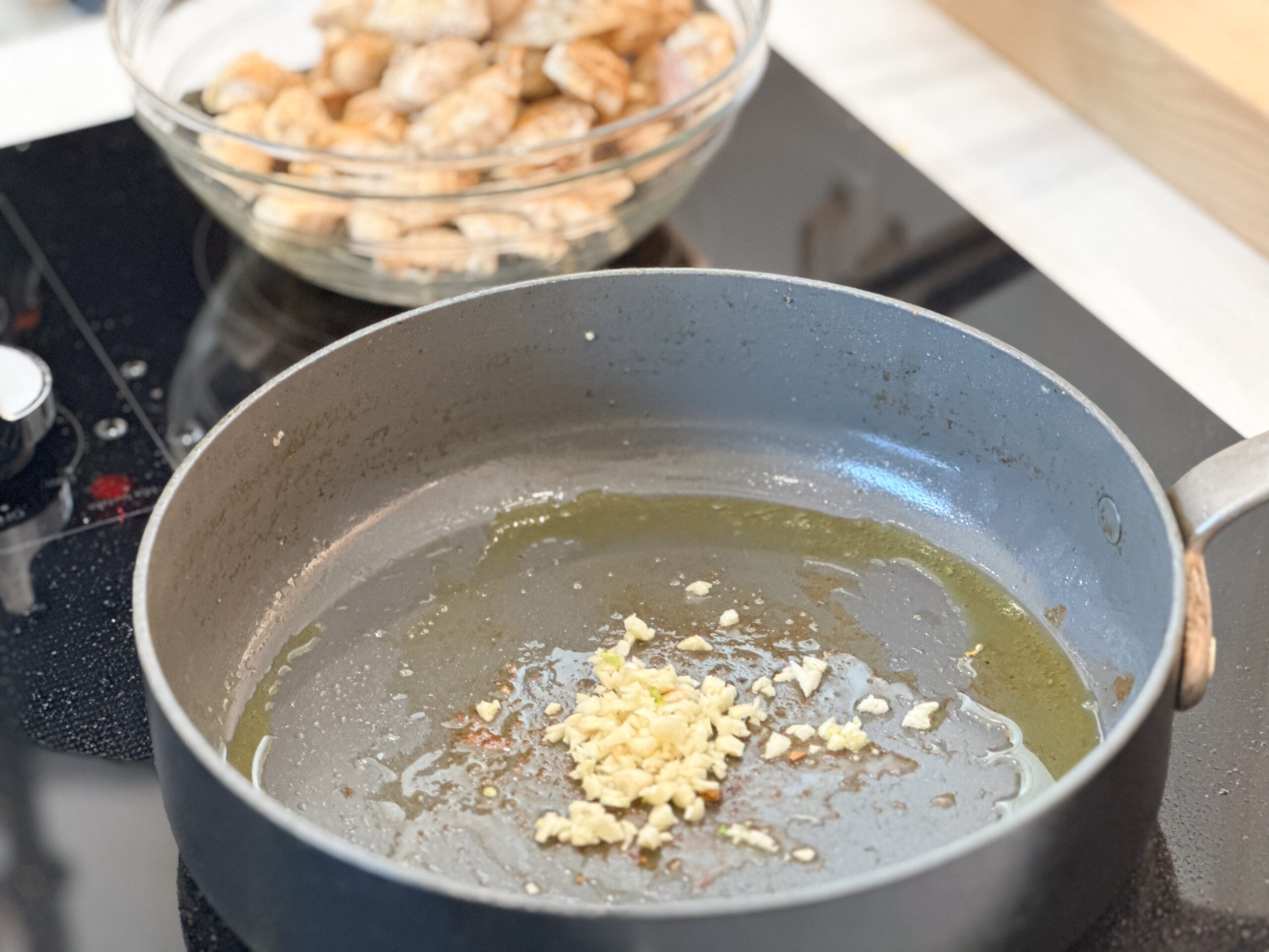 garlic cooking in pan 
